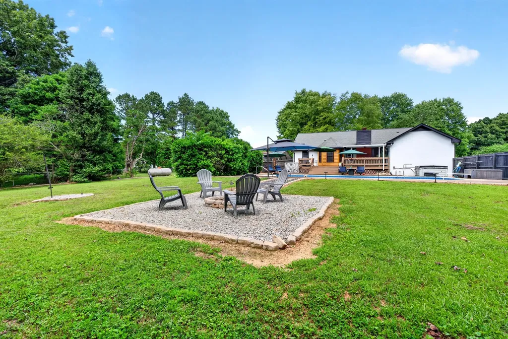 2552 Farms Circle Woodlawn TN 37191