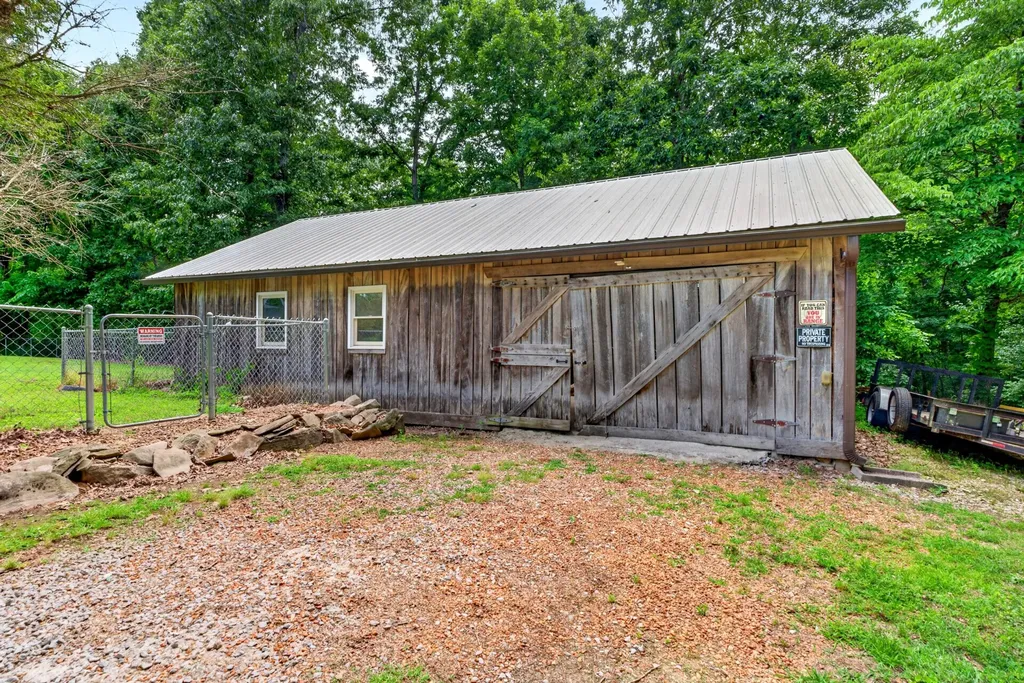 2552 Farms Circle Woodlawn TN 37191