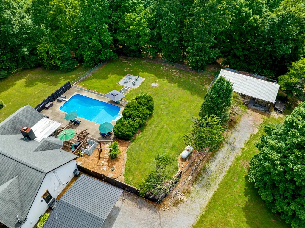 2552 Farms Circle Woodlawn TN 37191