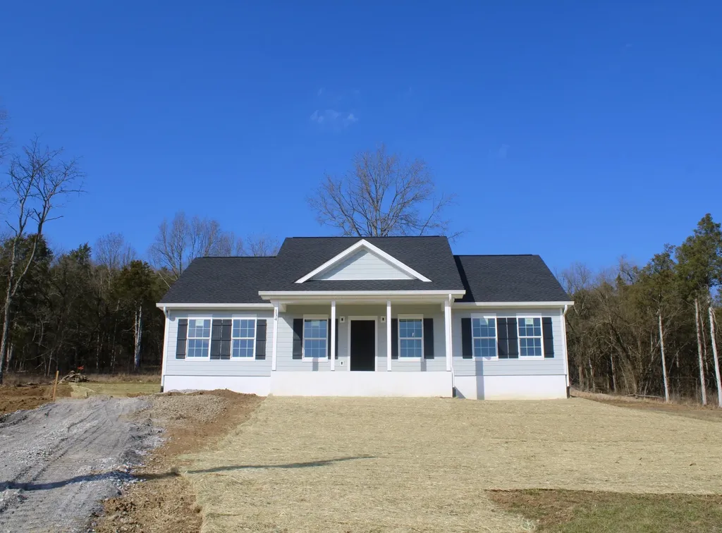 134 Alice Preston Loop Gordonsville TN 38563