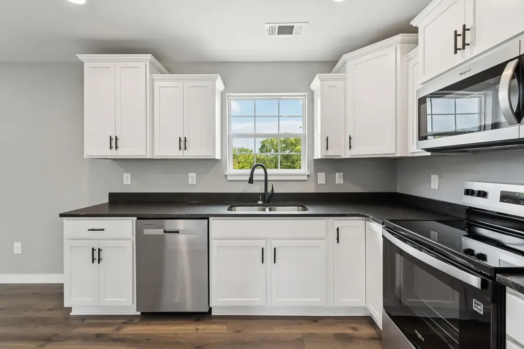134 Alice Preston Loop Gordonsville TN 38563