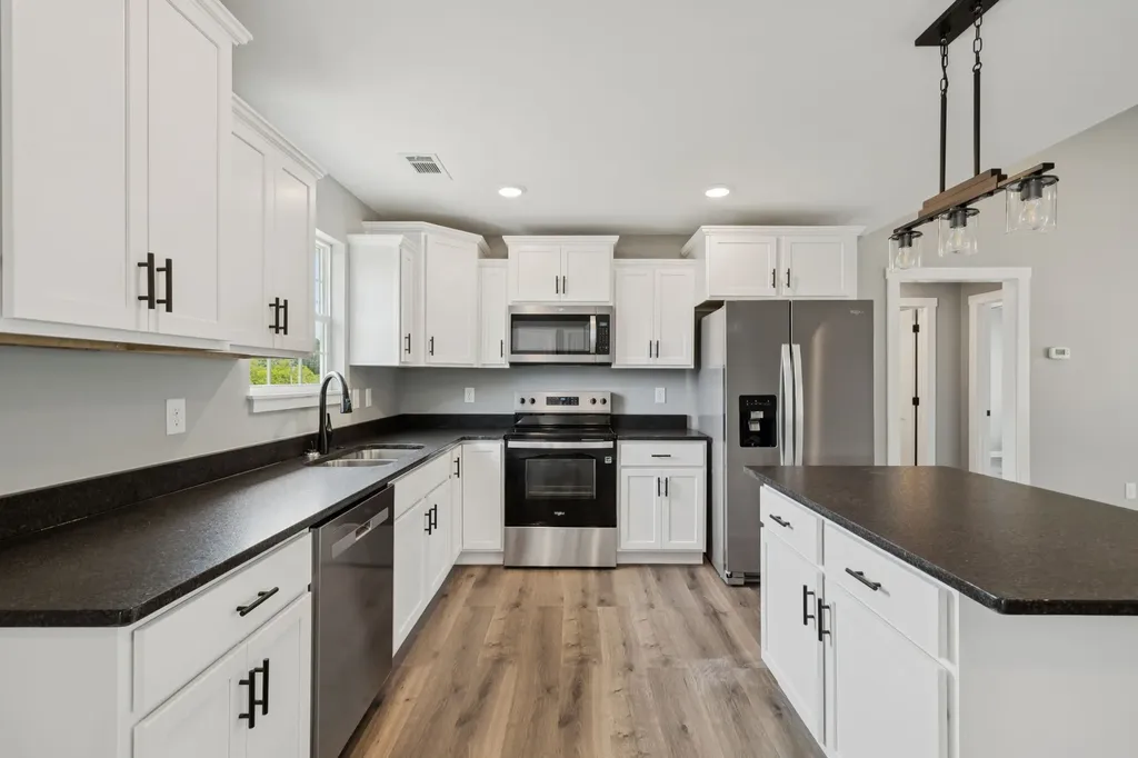 134 Alice Preston Loop Gordonsville TN 38563