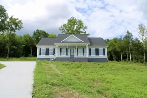 134 Alice Preston Loop Gordonsville TN 38563