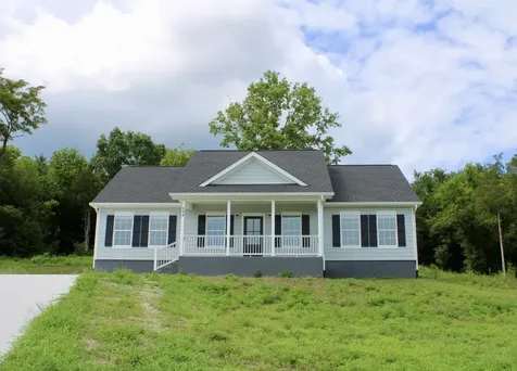 134 Alice Preston Loop Gordonsville TN 38563