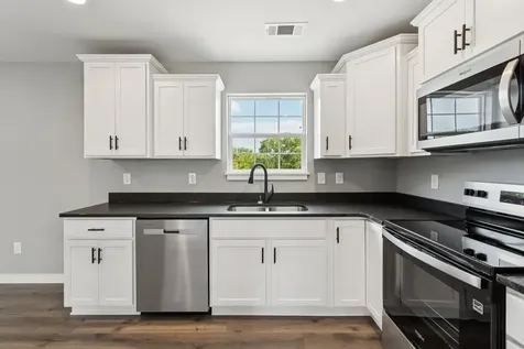 134 Alice Preston Loop Gordonsville TN 38563