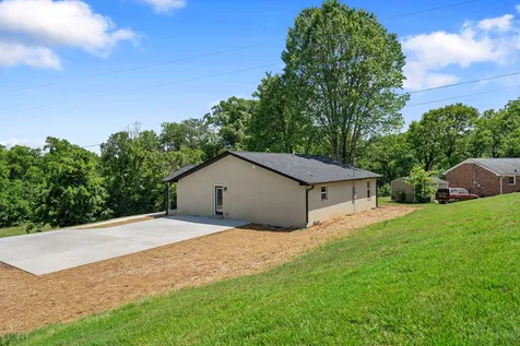 3776 John Taylor Road Woodlawn TN 37191