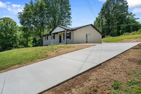 3776 John Taylor Road Woodlawn TN 37191