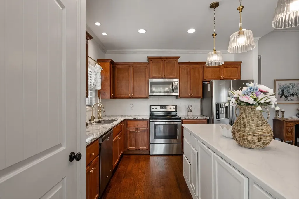 56 Harbor Point Lebanon TN 37087