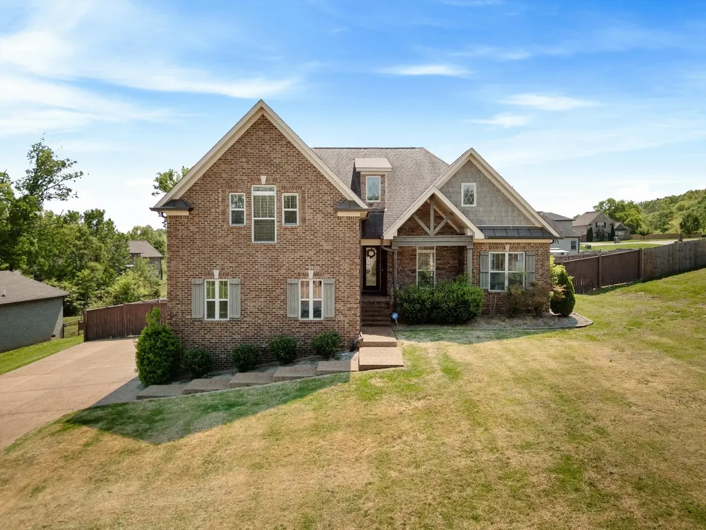 56 Harbor Point Lebanon TN 37087