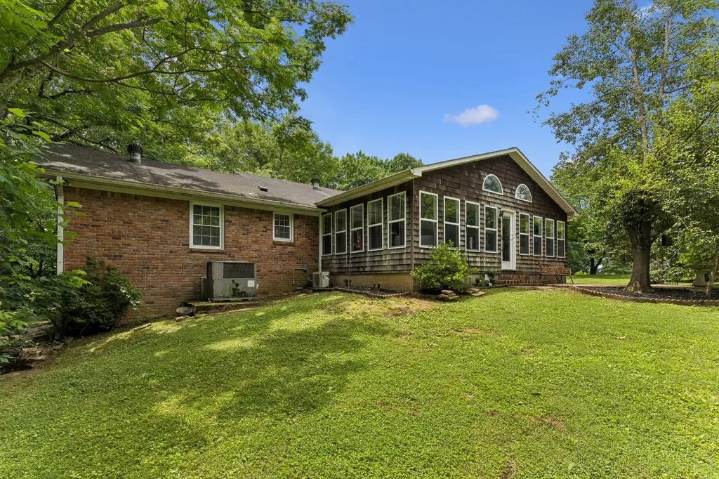 110 Jefferson Drive Columbia TN 38401