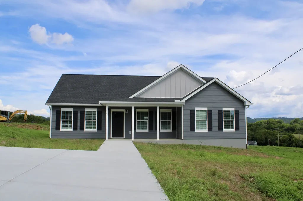 145 Alice Preston Loop Gordonsville TN 38563