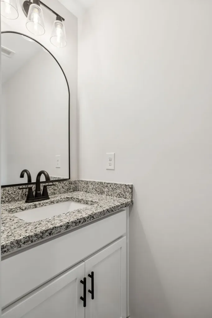 145 Alice Preston Loop Gordonsville TN 38563