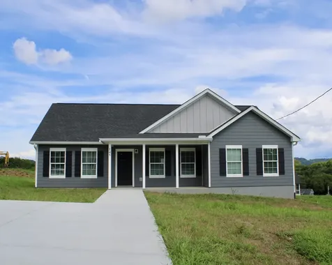 145 Alice Preston Loop Gordonsville TN 38563