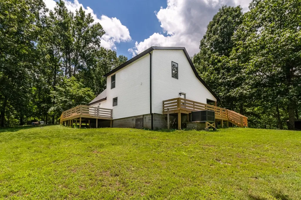 127 Shade Tree Court Pegram TN 37143