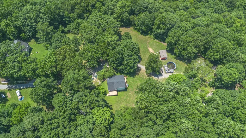 127 Shade Tree Court Pegram TN 37143