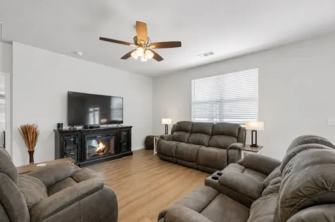 114 Stammer Farms Boulevard Chapel Hill TN 37034