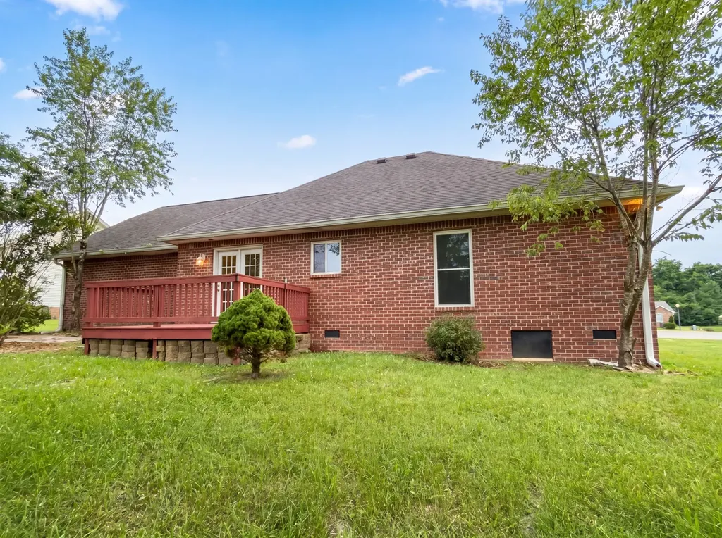 215 Wagoners Way Westmoreland TN 37186