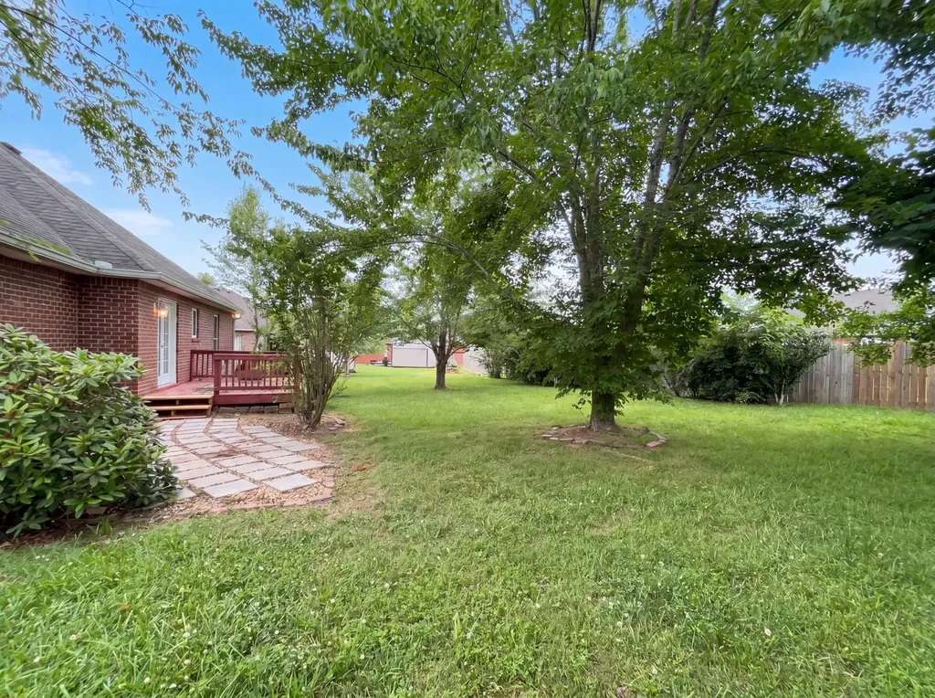 215 Wagoners Way Westmoreland TN 37186