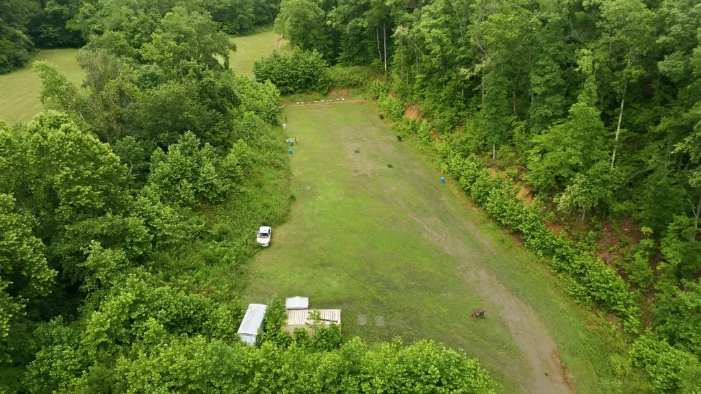 7075 Pinewood Road Nunnelly TN 37137