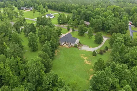600 Jackson Lane Extension Decaturville TN 38329