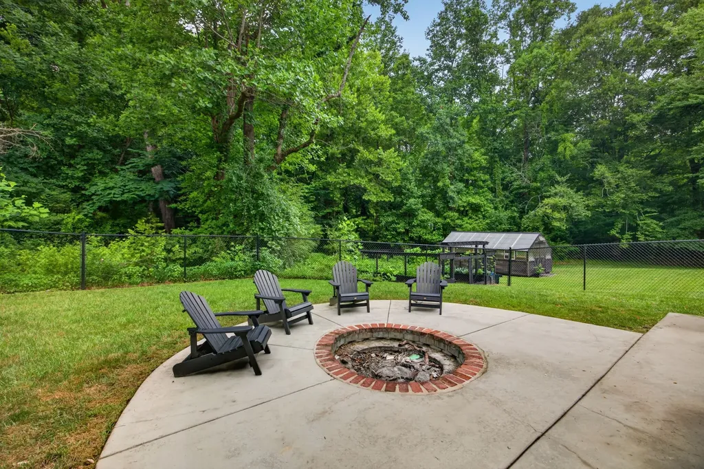 1180 Mount Vernon Road Cookeville TN 38501