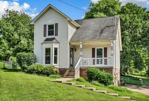 402 Boscobel Court Clarksville TN 37040