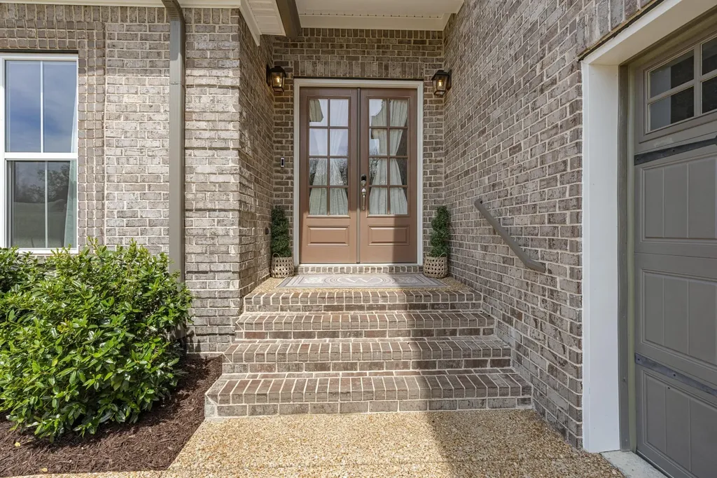813 Ridgestone Place Lebanon TN 37087