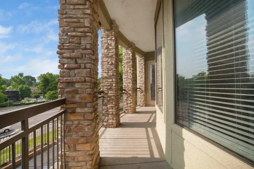 2600 Hillsboro Pike Nashville TN 37212