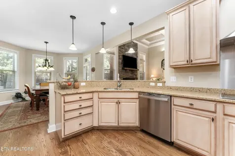 1746 Burnside Drive Maryville TN 37801