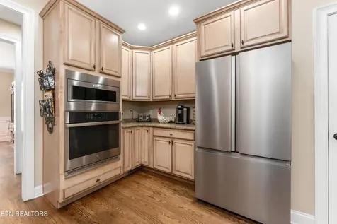1746 Burnside Drive Maryville TN 37801