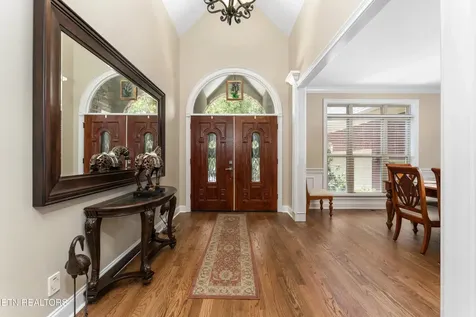 1746 Burnside Drive Maryville TN 37801