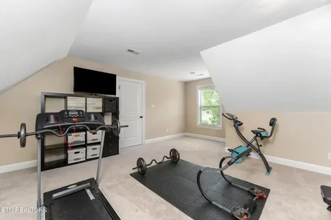 1746 Burnside Drive Maryville TN 37801