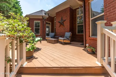 1746 Burnside Drive Maryville TN 37801