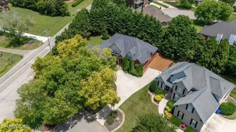 1746 Burnside Drive Maryville TN 37801