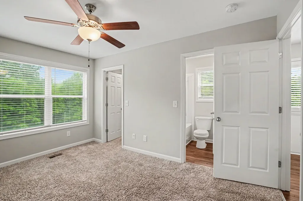 906 E Happy Hollow Drive Clarksville TN 37040