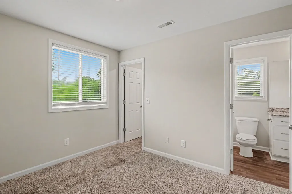 906 E Happy Hollow Drive Clarksville TN 37040