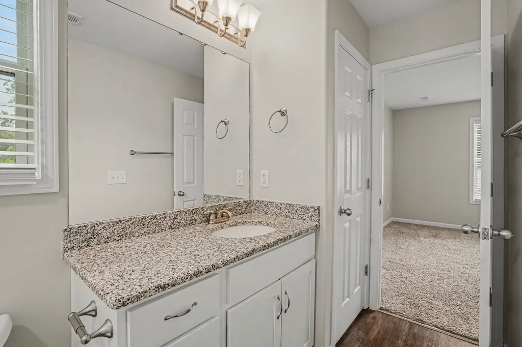 906 E Happy Hollow Drive Clarksville TN 37040