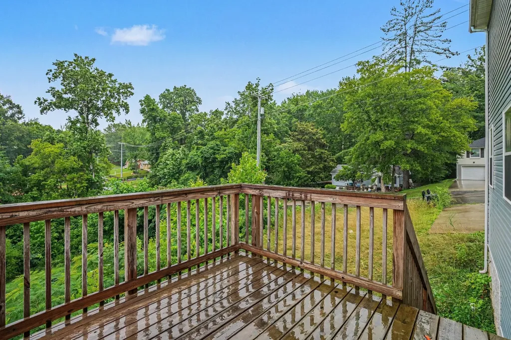 906 E Happy Hollow Drive Clarksville TN 37040