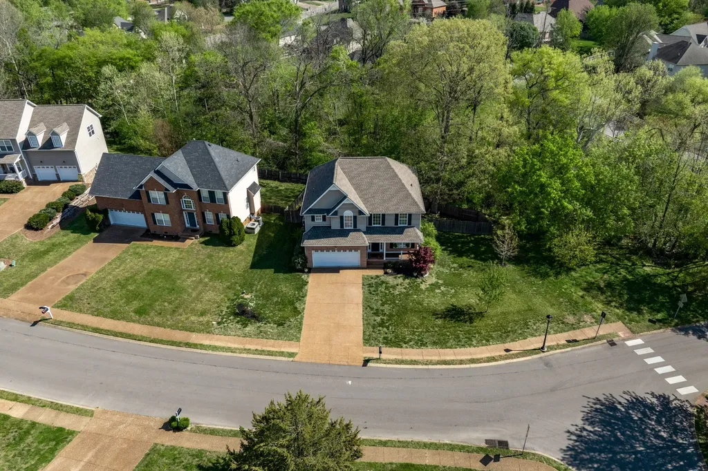 2102 Burgess Lane Spring Hill TN 37174