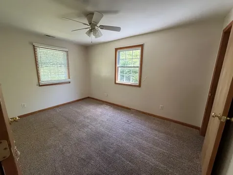 3587 Old Highway 31e Westmoreland TN 37186