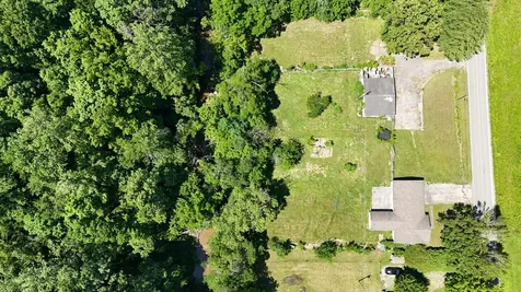 3587 Old Highway 31e Westmoreland TN 37186