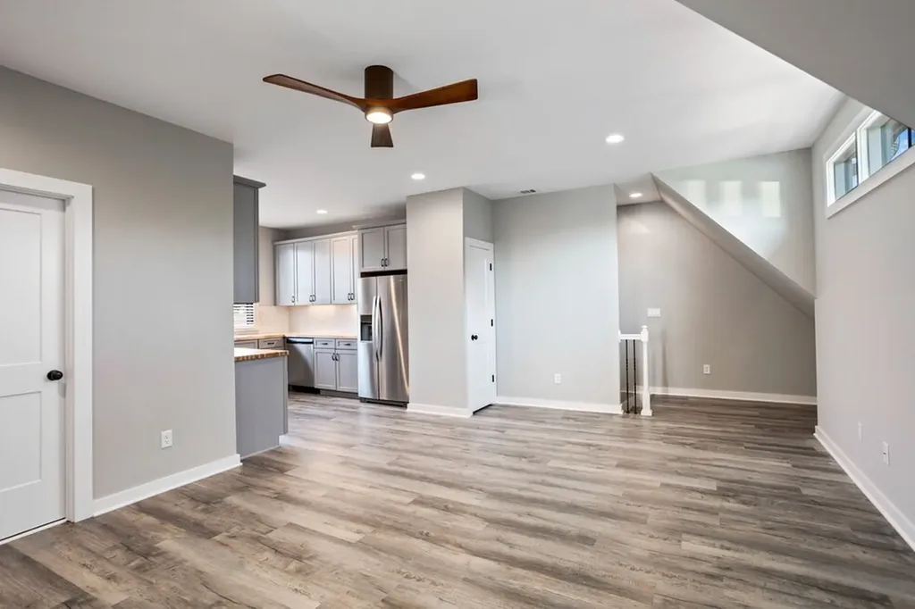 1211 7th Ave, N Nashville TN 37208