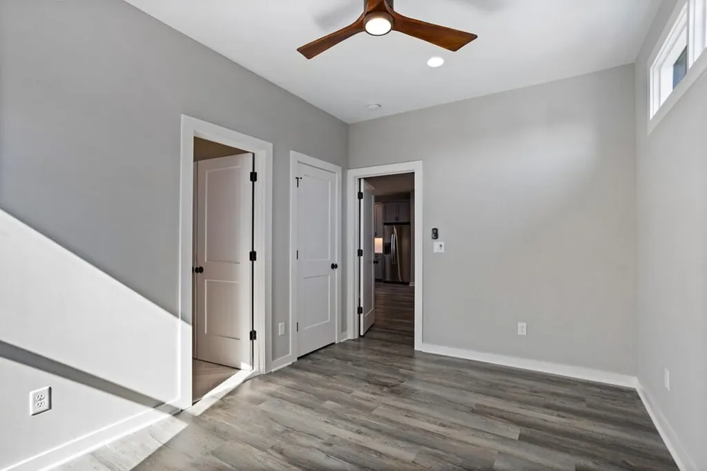 1211 7th Ave, N Nashville TN 37208