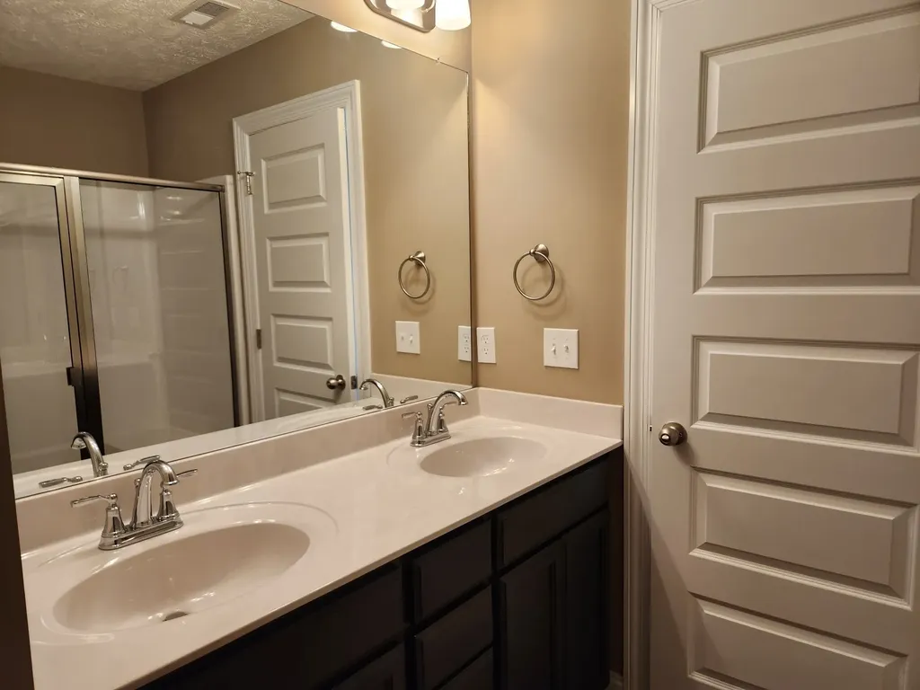 2914 Valley Farms Drive Christiana TN 37037