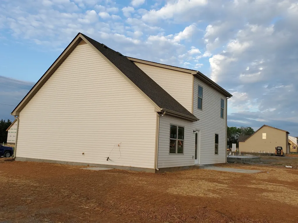 2914 Valley Farms Drive Christiana TN 37037