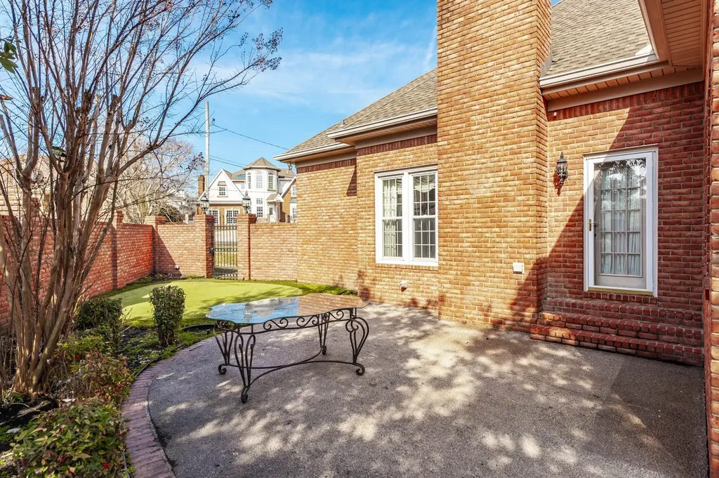 111 Governors Point Boulevard Hendersonville TN 37075