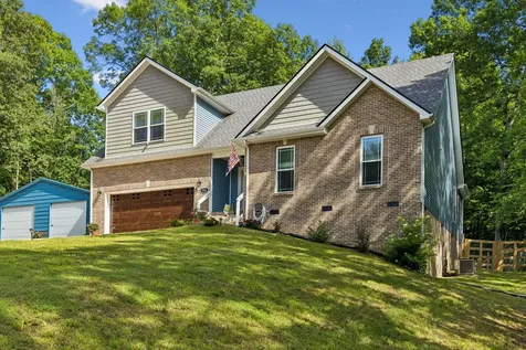 906 Riverwood Drive Buchanan TN 38222