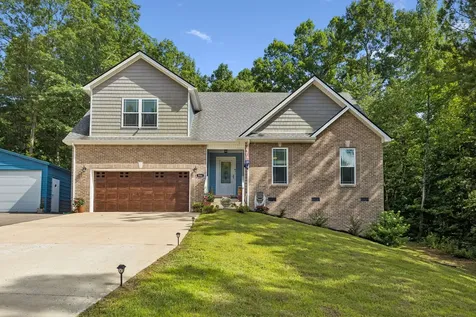 906 Riverwood Drive Buchanan TN 38222