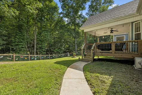 906 Riverwood Drive Buchanan TN 38222