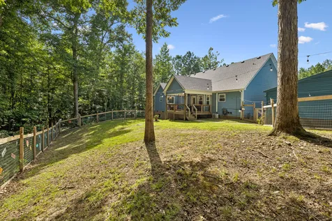 906 Riverwood Drive Buchanan TN 38222